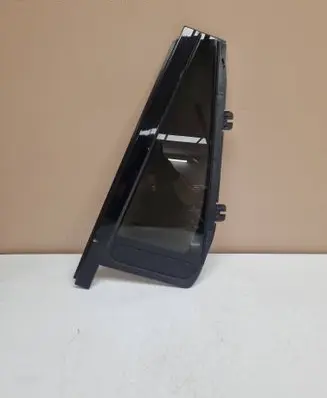 Rear vent window glass