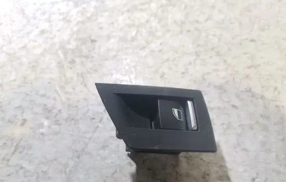BMW 5 F10 F11 Electric window control switch 916352701