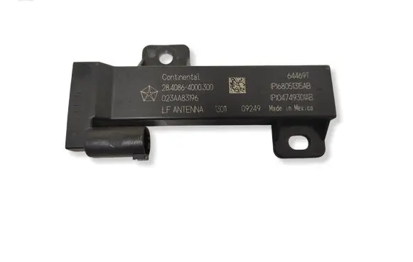 Chrysler Pacifica Aerial antenna amplifier 68051315AB 2840864000300 023AA83196