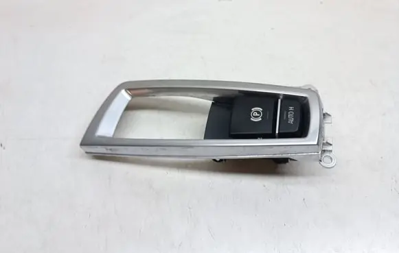 BMW 5 F10 F11 Hand parking brake switch 6822518