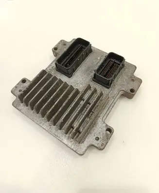 Opel Corsa D Engine control unit/module 55577835 12636386 86AATY57018900B1