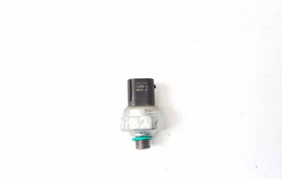 BMW 2 F45 Air conditioning (A/C) pressure sensor 9323658