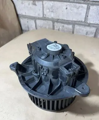 Ford Turneo Courier Heater fan/blower AV1119846AB 0130115579