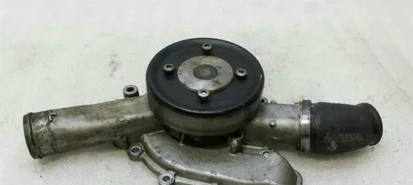 Mercedes-Benz SL R230 Water pump A2752000101