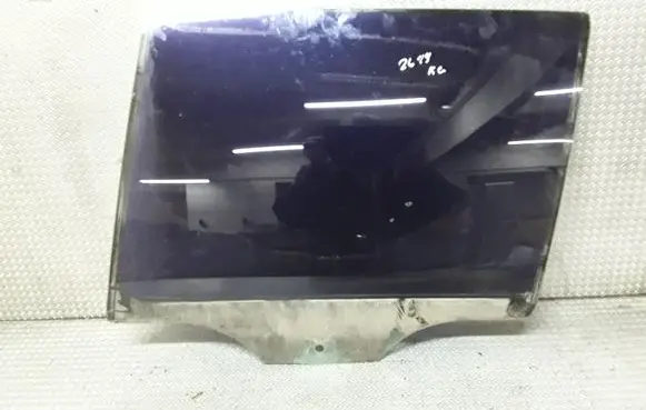 Skoda Octavia Mk2 (1Z) Rear door window glass