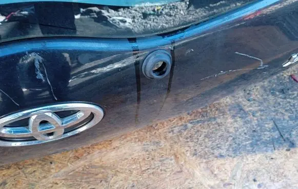 Toyota Yaris Tailgate/trunk/boot lid