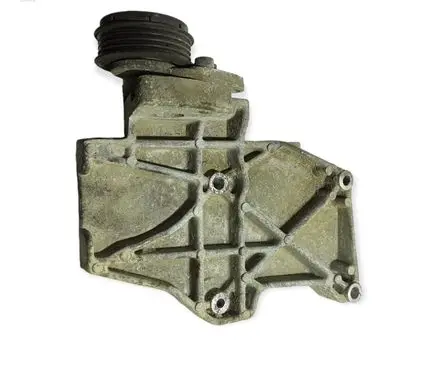 Volkswagen PASSAT B5 A/C compressor mount bracket 058260885C