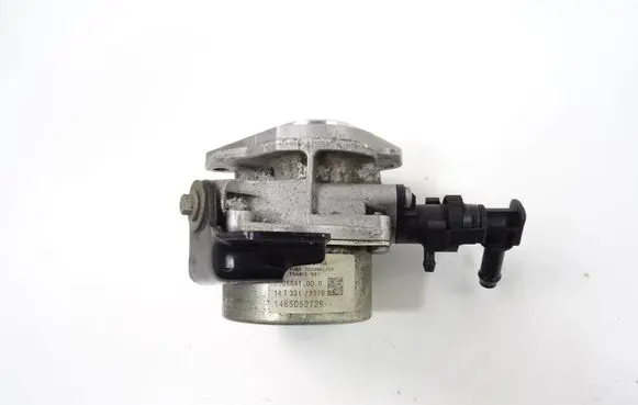 Nissan Juke I F15 Vacuum line/pipe/hose 146505272R