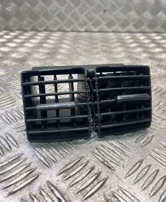 Mercedes-Benz ML W164 Rear air vent grill A1648300454