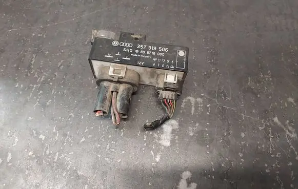 Volkswagen Sharan Coolant fan relay 357919506 898718000