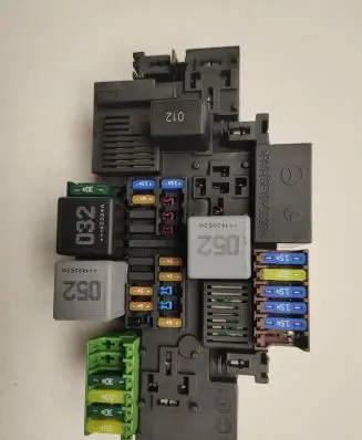 Mercedes-Benz E W212 Fuse module A2229063701