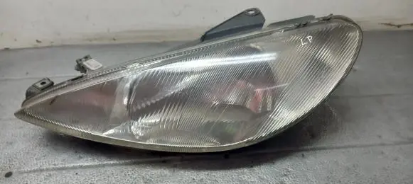 Peugeot 206 Front reflector 