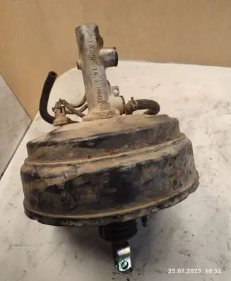 Hyundai Tucson JM Brake booster