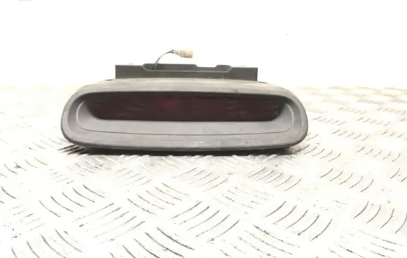 Hyundai Santa Fe Third/center stoplight 92750260 E111397
