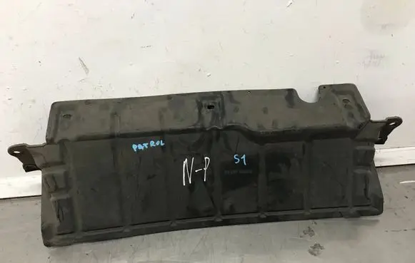 Nissan Patrol Y61 Engine splash shield/under tray 50810VB000