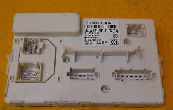 Mercedes-Benz SL R231 Central body control module A2319000103