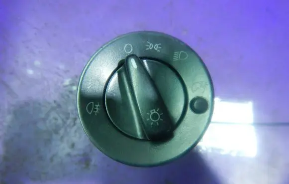 Skoda Octavia Mk1 (1U) Light switch