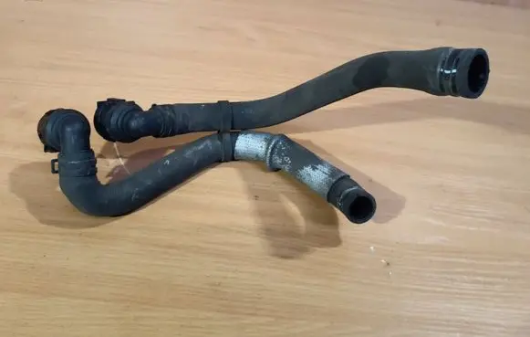 Audi A3 S3 A3 Sportback 8P Engine coolant pipe/hose 1K0122291J