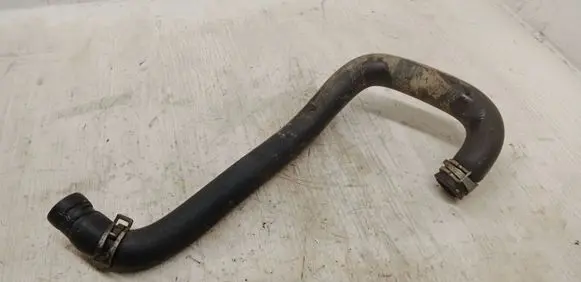 Nissan X-Trail T30 Engine coolant pipe/hose