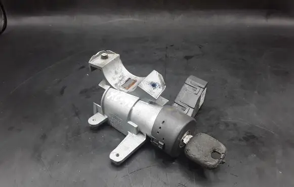 Volvo XC90 Ignition lock 8626324 16184