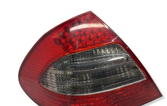 Mercedes-Benz E W211 Rear/tail lights A2118200564