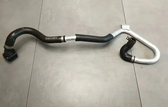 Mercedes-Benz GLC X253 C253 Engine coolant pipe/hose A2058302802