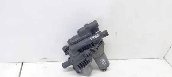 Mercedes-Benz S W220 Coolant heater control valve 2208300184
