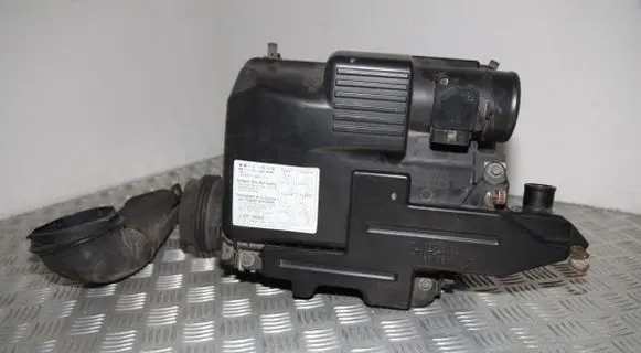 Air filter box