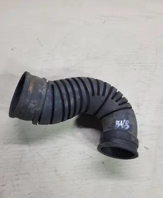 Mercedes-Benz Sprinter W901 W902 W903 W904 Air intake hose/pipe A9015283382