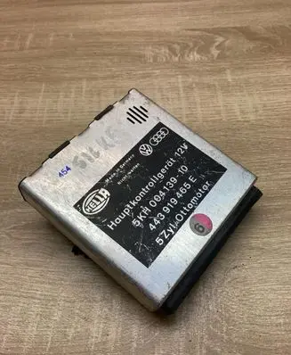 Audi 100 200 5000 C3 Comfort/convenience module 443919465E 5KH004139