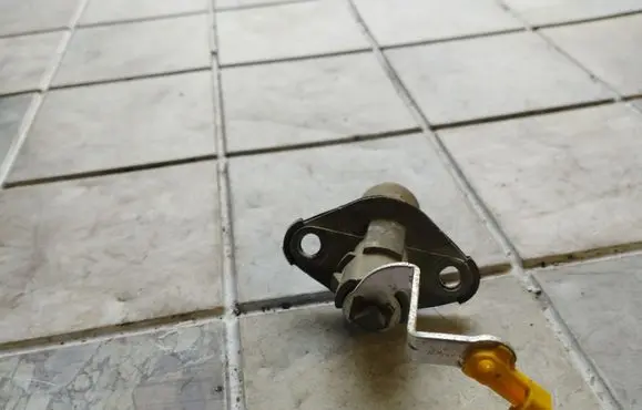 KIA Sportage Tailgate exterior lock 