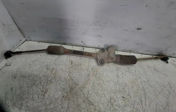 Mitsubishi Colt Steering rack 09302