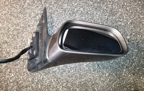 Toyota Avalon XX20 Front door electric wing mirror