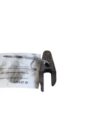 Mercedes-Benz Sprinter W907 W910 Fuel Injector clamp holder A6510160438