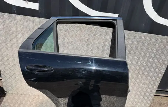 KIA Niro Rear door 
