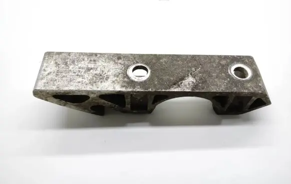 Audi Q7 4L Engine mounting bracket 7L0411063B 001023377 AW6082