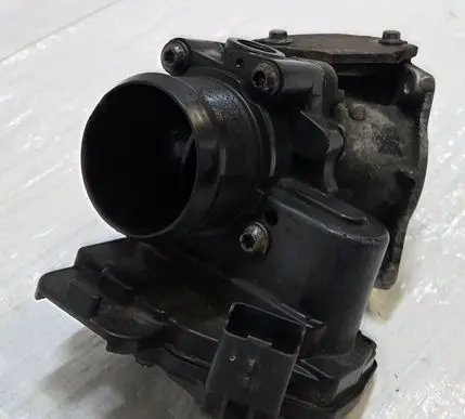 Ford Mondeo MK V Throttle body valve 9806625280