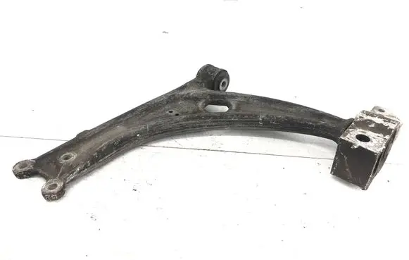 Volkswagen PASSAT B6 Front lower control arm/wishbone 3C0407153B