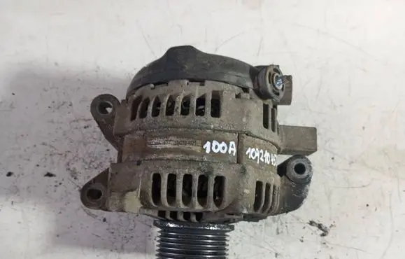Toyota Corolla Verso AR10 Generator/alternator 1042104521