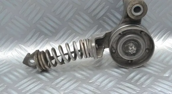 Opel Zafira C Generator/alternator belt tensioner