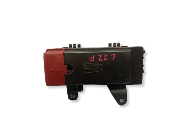Jaguar XE Fuse module GX7314A076AA