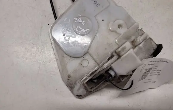 Mazda 6 Front door lock 8K14B0081
