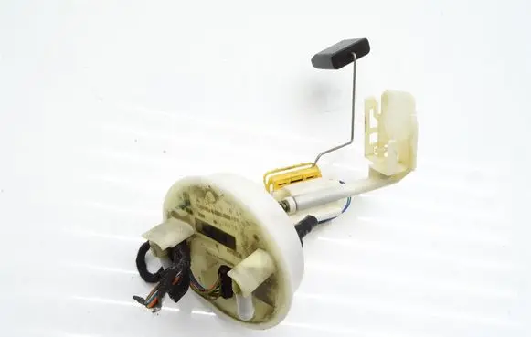 Mercedes-Benz CLS C219 Fuel level sensor A2114701641 1582881000 A2115421517