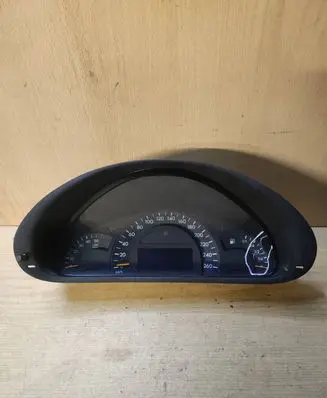Mercedes-Benz C W203 Speedometer (instrument cluster) A2035403047 110080231004