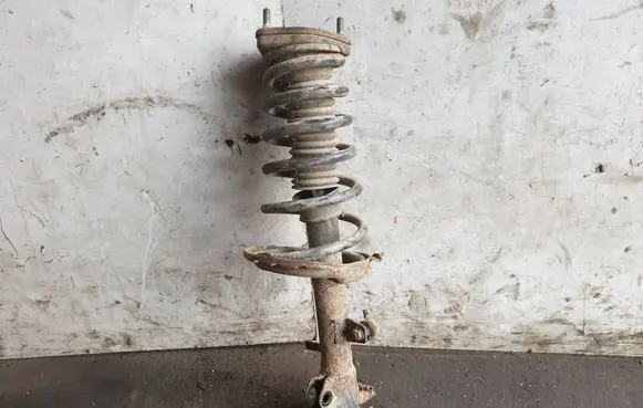 Lexus RX 330 - 350 - 400H Rear shock absorber with coil spring 