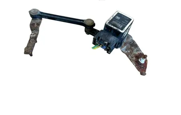 Headlight/headlamp level sensor
