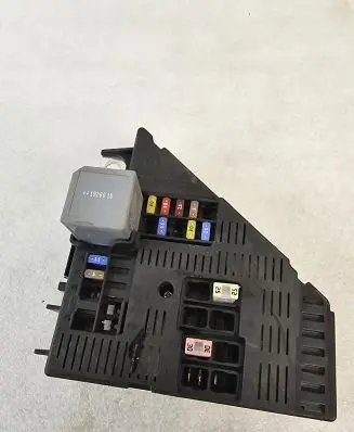 Volvo XC90 Fuse module 32287002