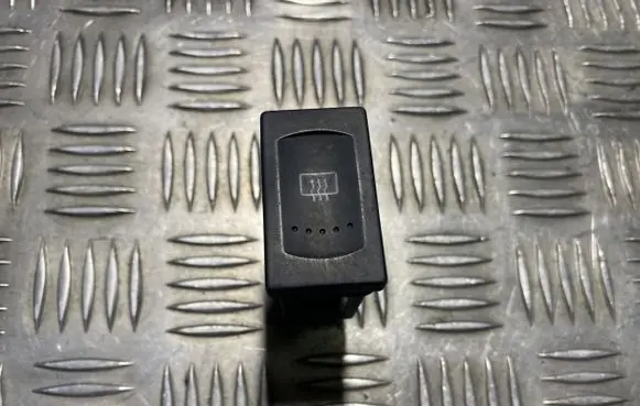 Volkswagen PASSAT B5 Windscreen/window heater switch 3B0959621C PA66GF30