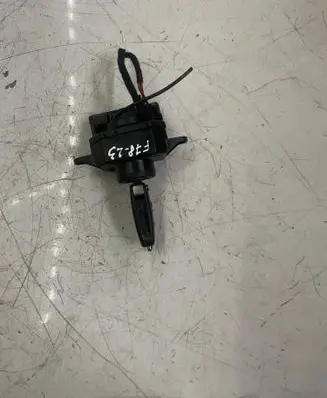 Audi Q7 4L Ignition lock 4F0909135E