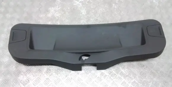 Volkswagen Jetta USA Tailgate trim 17A867605